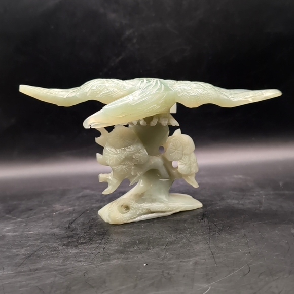 Vintage Handmade Carved Signed Light Green Jade Eagle Figure Statue Sculpture - Picture 9 of 9